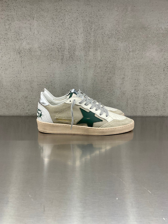 Golden Goose - Ball Star uomo in pelle e rete bianca con stella verde e talloncino argento