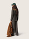 Golden Goose - Sciarpa in lana di alpaca di colore marrone scuro con frange