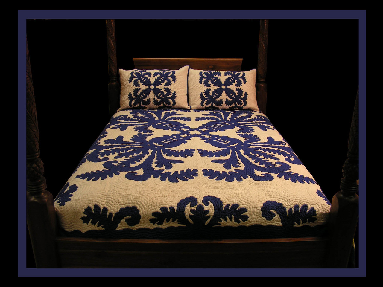 Hawaiian quilt bedspread