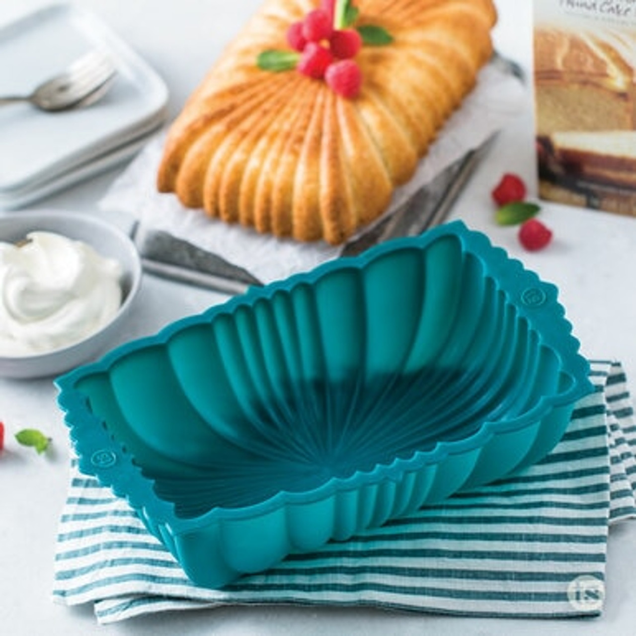 Buy Silicone Loaf Pan (Medium) from Cook'n'Chic