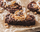 Grilled Classy Chocolate Smores Cake