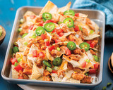 Queso Chicken Nachos