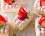 Strawberry Daiquiri Tiny Cakes