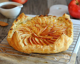 Warm Apple Pie Tart