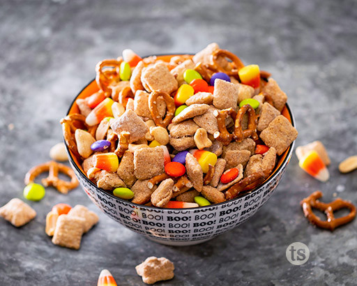 Halloween Chai Snack Mix