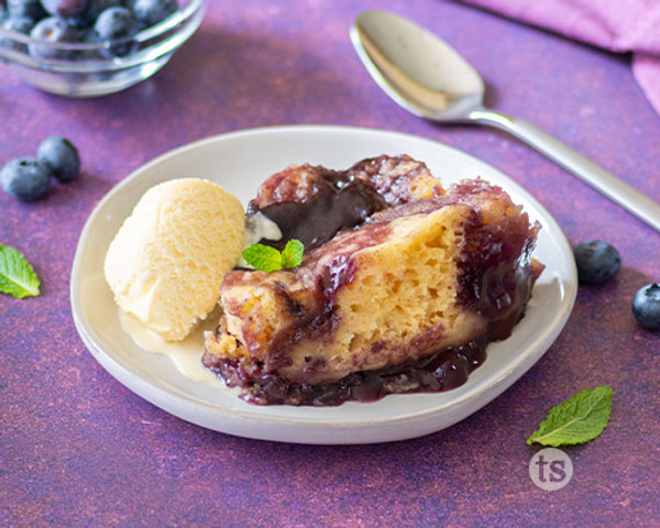 Slow Cooker Berry Cobbler