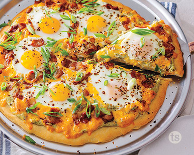 Bacon & Egg Breakfast Pizza