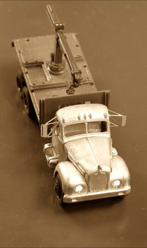1953-64 Mack B42 / B61 Truck with Boom & Block Flatbed Kit