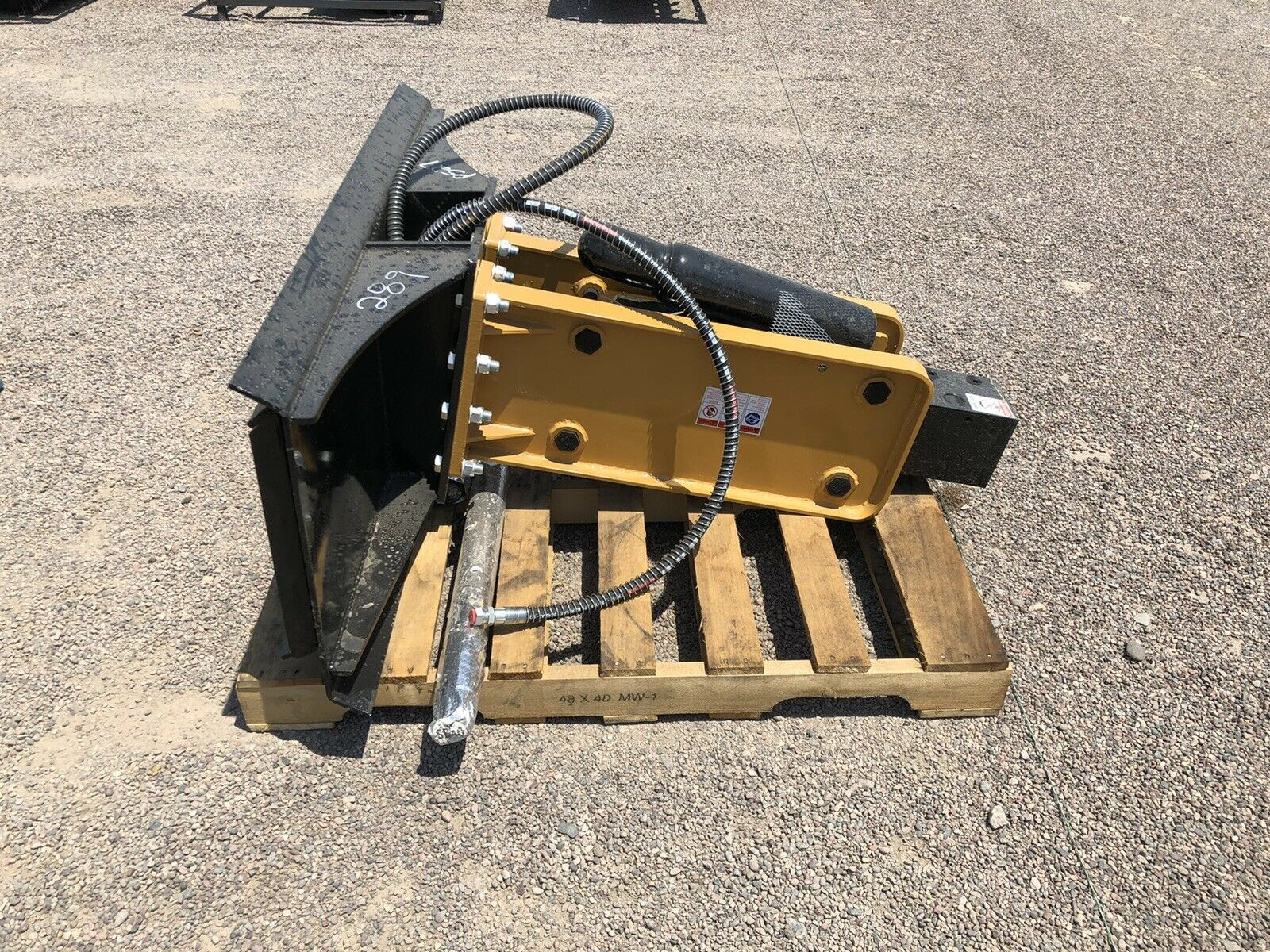 Universal Skid Steer Demolition Breaker Concrete Hammer Agrotk 680 WE