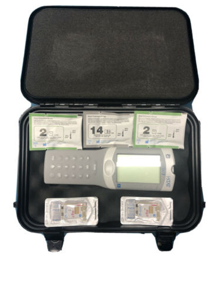 Abbott I-Stat 1 Portable Blood Analyzer MN 300 W/ CASE