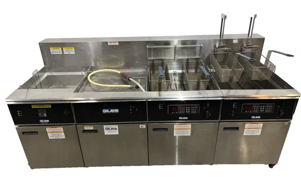 GILES 4 BAY FRYER GILES EOF24 EOFBIB TESTED NICE UNIT WE CRATE & SHIP BY FREIGHT