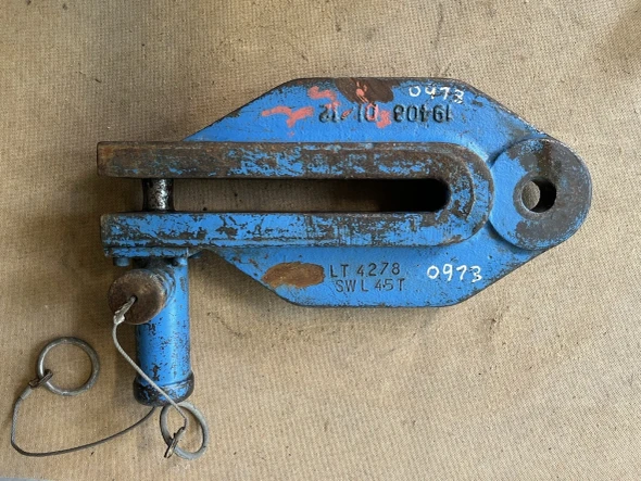GROUND RELEASE LIFTING SHACKLE lt 4278 swl 4.5T WE SHIP INTL