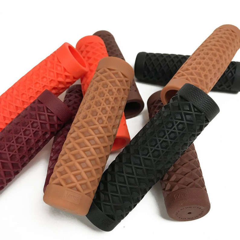 Odi Van's x Cult Grips for Harley - Get Lowered Cycles