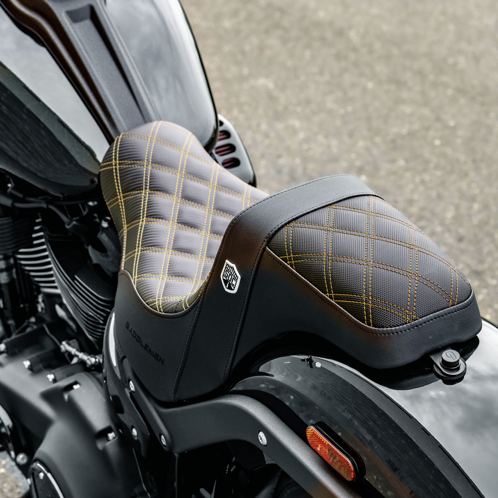 San Diego Customs Pro Series Performance Gripper Seat with Gold