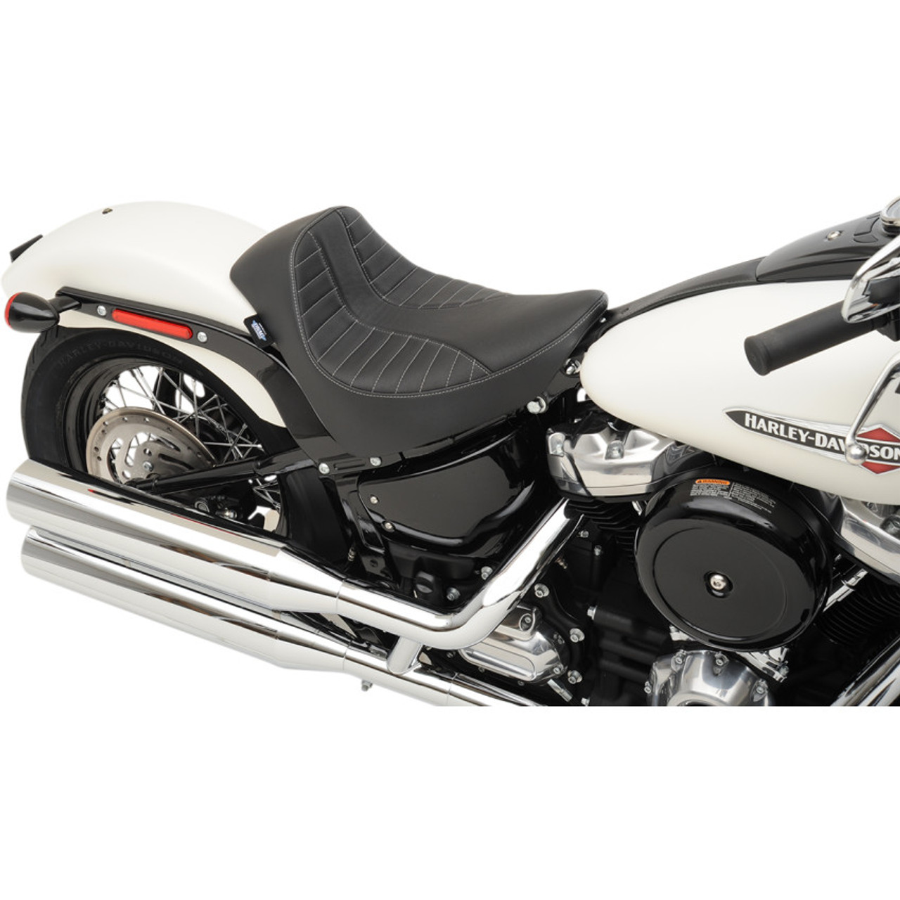 drag specialties ez on solo seat for 2018 2020 harley softail scorpion silver stitch