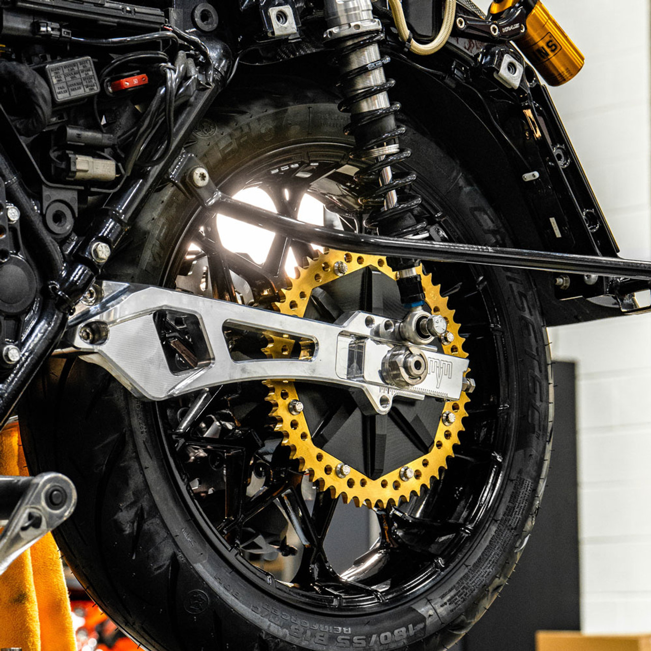 希少CARGRAPHIC 35,40,50th anniversary付録set Alloy Art Cush Drive Chain Sprocket for 2009-2022 Harley