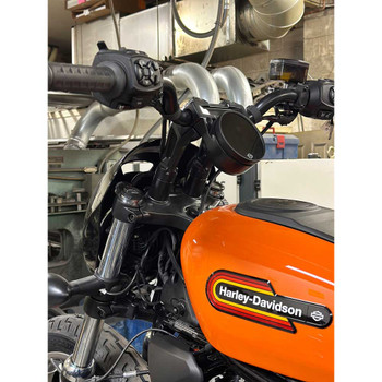 EZ Install of Billet Tank Lift for All Harley Models 