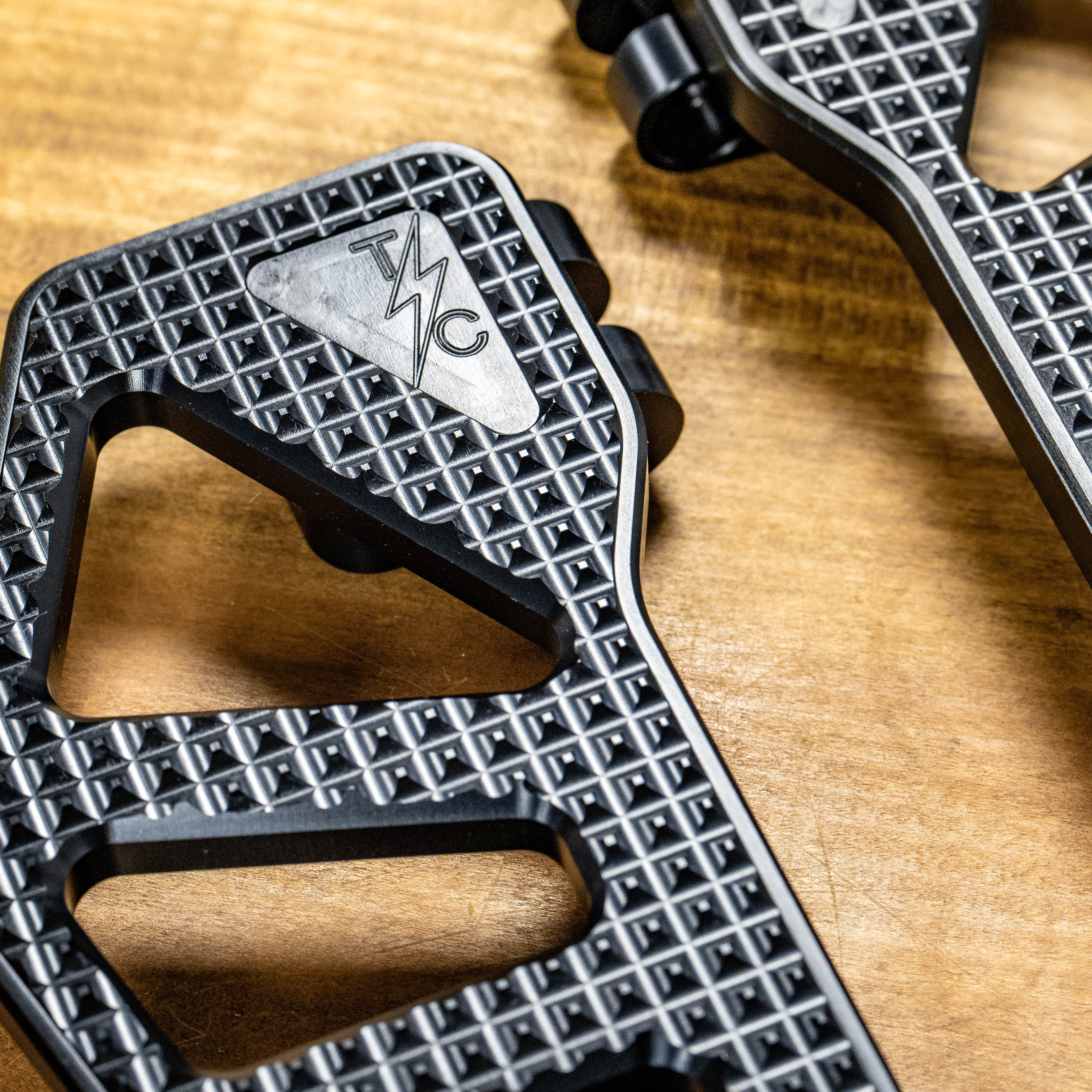 Thrashin Supply Apex Floorboards for Harley - Black - TSC