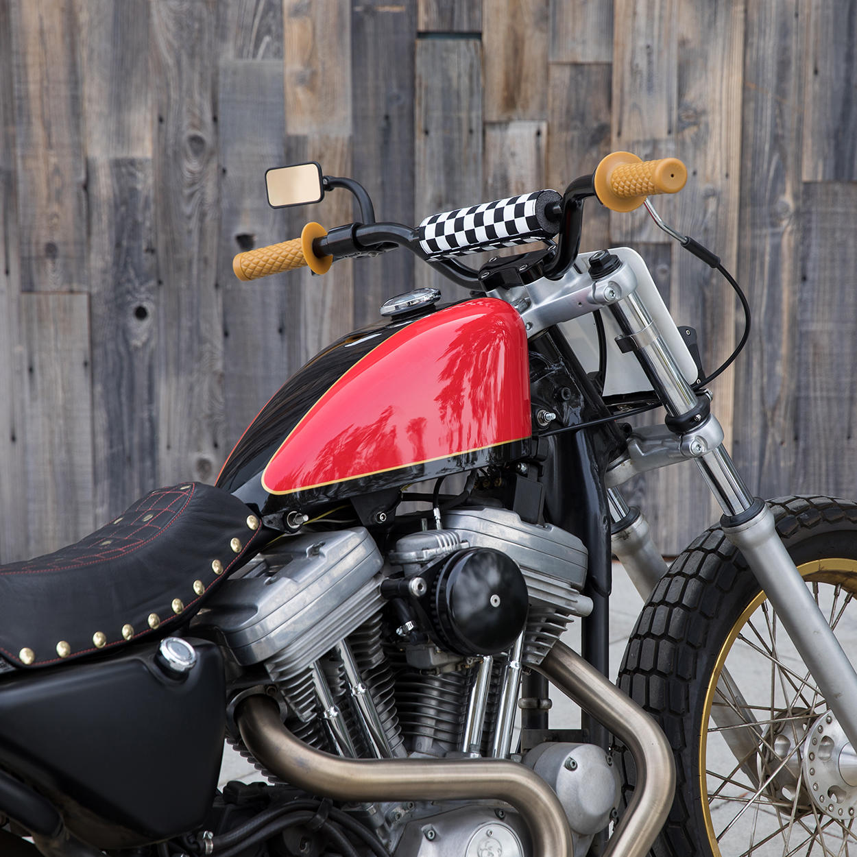 83▢NEIGHBORHOOD BAR＆SHIELD マット UT0510-5 Biltwell Reversible Moto Bar Pad - HP-CHK-MB-BK - Get