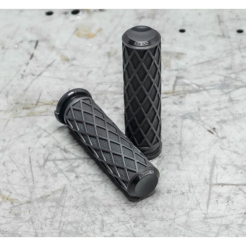 Arlen Ness Diamond Grips for Harley - Black