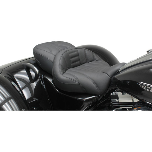 Mustang Deluxe Super Touring Seat for 2015-2023 Harley Freewheeler