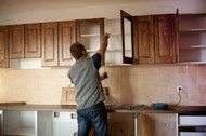 How Can You Tell the Difference Between Laminate and Wood Cabinet Doors?