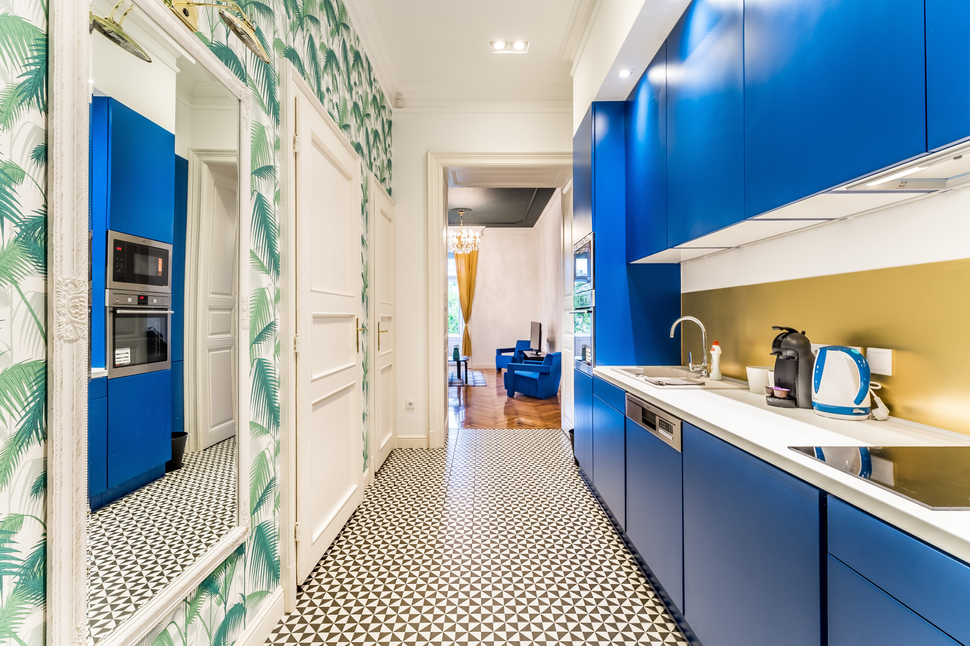 How Do You Tell If Your Cabinets Are Laminate? - CabinetDoorMart.com