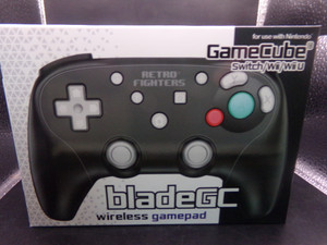 Retro Fighters Blade Bluetooth Controller for Gamecube/Switch/Wii/Wii U (Black)