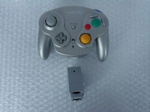 Official Nintendo Gamecube Platinum Wavebird Controller with Receiver Used