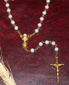 Charming First Communion Pearl and Gold Rosary Charming First Communion Pearl and Gold Rosary