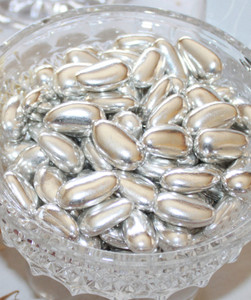 Dipped Silver Jordan Almonds Dragées Longuettes -1 LB Dipped Silver Jordan Almonds Dragées Longuettes -1 LB