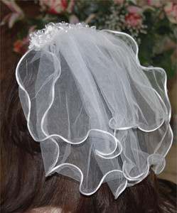 Quinceanera Crown & Veil / Tiara - Comb Style with Crystal Flowers Quinceanera Crown & Veil / Tiara - Comb Style with Crystal Flowers