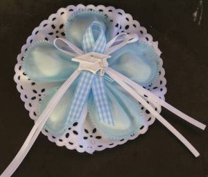 Fancy Organza Almond Holder w/ Graduation Cap and Satin Ribbons Fancy Organza Almond Holder w/ Graduation Cap and Satin Ribbons