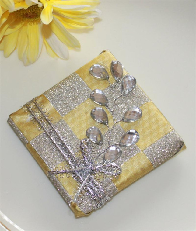 Shimmering Checkered Chocolate with Crystal Eye Drop Crystal Bouquet