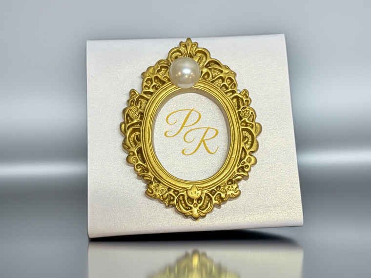 Personalized Wedding Chocolate Favor with Victorian Frame and Initials
