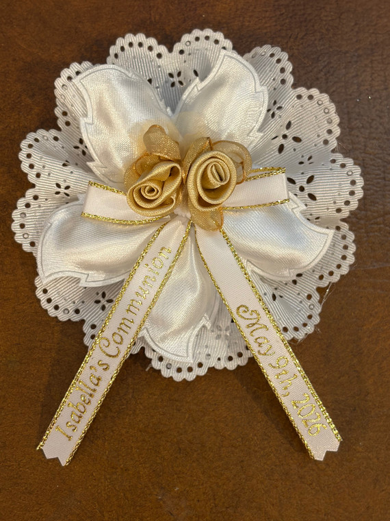Assembled Almond Holder 2 Layers with 5 Jordan Almonds and Roses