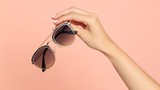 Color Coordination Tips for Seniors: Matching Eyewear to Outfits