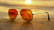 Polarized vs. Non-Polarized Sunglasses: Deciphering the Distinctions and Choosing the Right Option