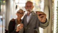 Eyewear for Seniors: Addressing Changes in Vision and Lifestyle Needs