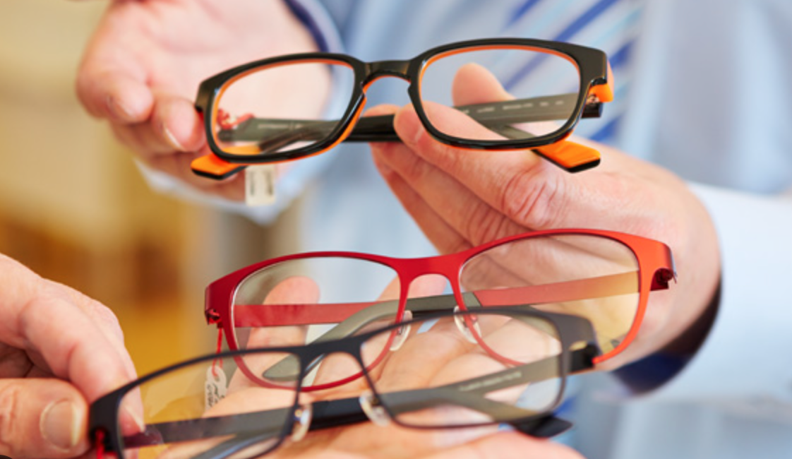 Why People Choose Eyewear Over Contacts: A Comprehensive Guide - Daniel Walters Eyewear