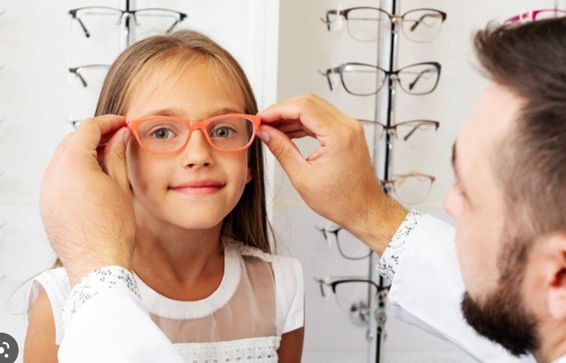Get Comfy in Kids Eyewear Tips and Tricks for Parents Daniel Walters