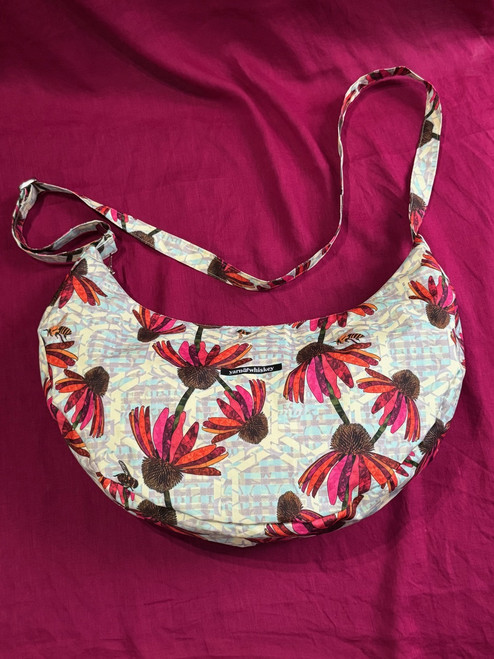 The Big Eclipse Crossbody Bag - Bees & Wildflowers