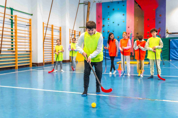 Floor Hockey Beginner's Guide for Enthusiasts