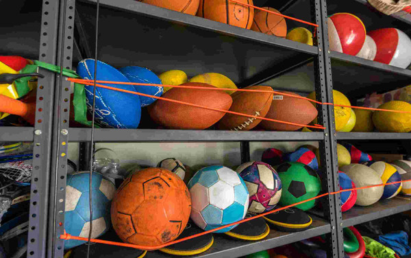 Maximize Gym Space: Rack Benefits & Safety Tips 