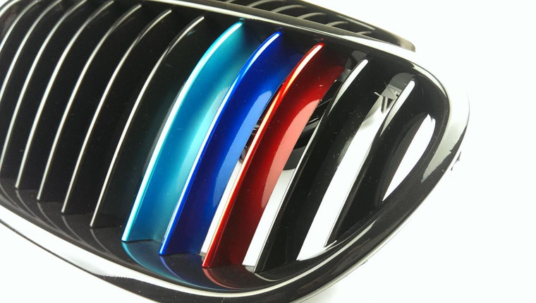 JBSPEED Gloss Black Grills with Metallic Painted M// Stripes for BMW E90 Facelift (Lci)