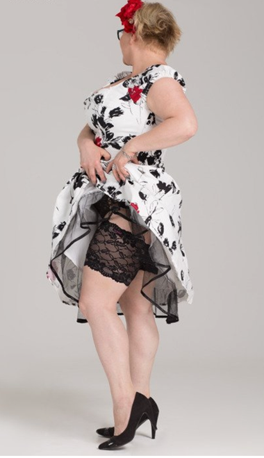 Thigh Lite's anti-chafing thigh bands. Black lace with lined thigh area for extra protection. Double silicone hold up bands.