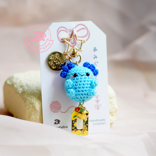 Blue Axolotl amigurumi keychain - front view