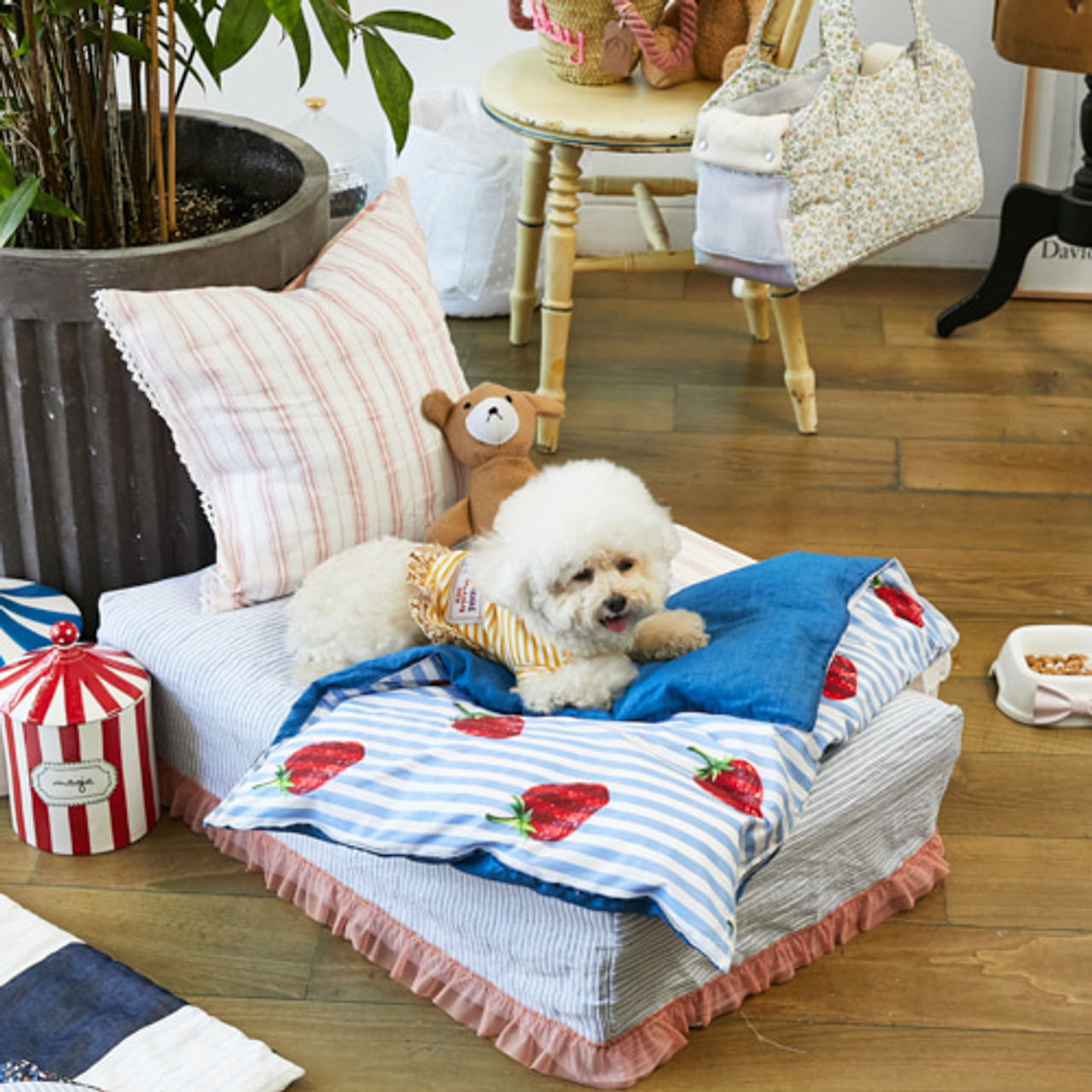 Louisdog Strawberry Goose Blanket