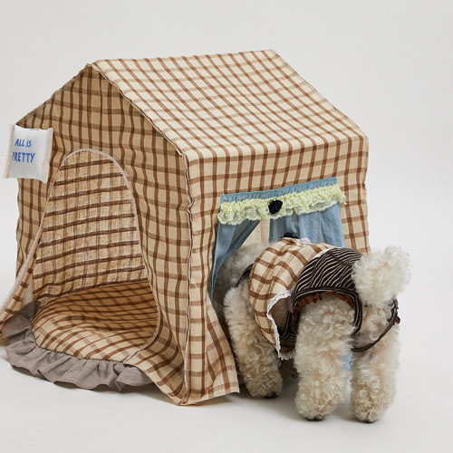 Louisdog Malibu Peekaboo Dog House