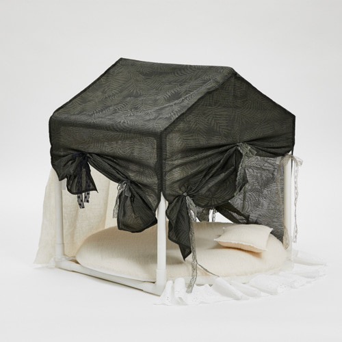 Louisdog Peekaboo Couture Tropea Blue Dog Bed